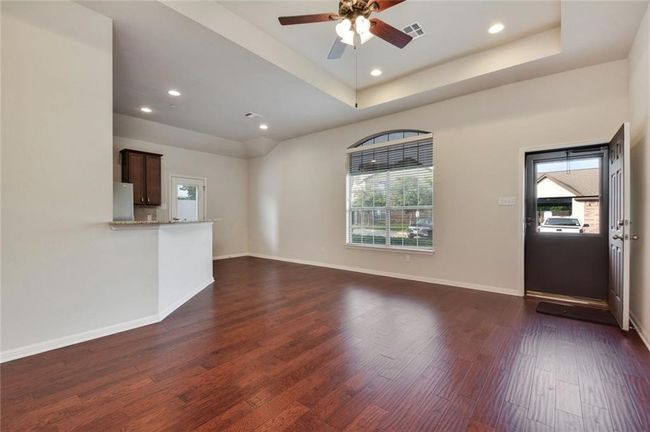 APT-26 - 1900 Little Elm Trl, Condo with 3 bedrooms, 2 bathrooms and 2 parking in Cedar Park TX | Image 9