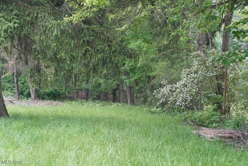 7228 Grove Ave, Oakwood Village, OH, 44146-5711 | Card Image