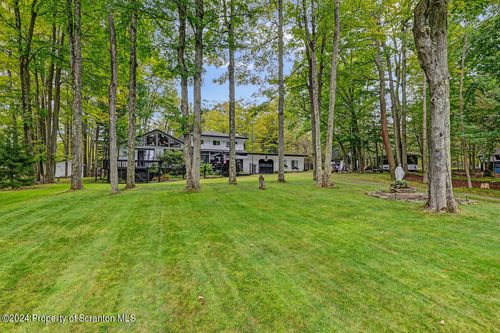 1194 Pocono Dr, Gouldsboro, PA, 18424-8152 | Card Image