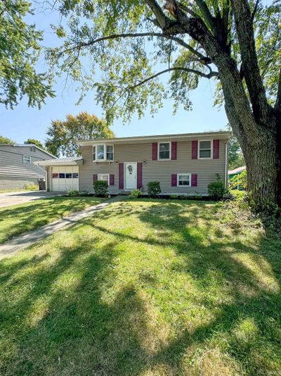 2336 Pebble Beach Drive, House other with 4 bedrooms, 2 bathrooms and null parking in Kokomo IN | Image 2