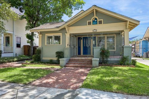 1120 E 7th 1/2 St, Houston, TX, 77009-7131 | Card Image