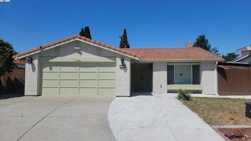 32636 Meteor Dr, Union City, CA, 94587-4037 | Card Image