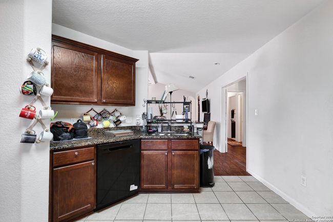 6626 Luckey Tree, House other with 3 bedrooms, 2 bathrooms and null parking in San Antonio TX | Image 5