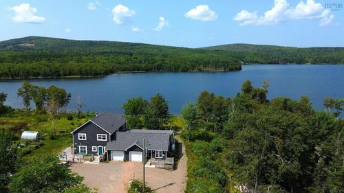 242 Rodney Dr, River Denys, NS, B0E2Y0 | Card Image
