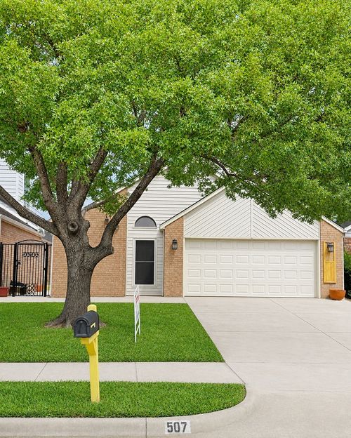 507 Briarcliff Dr, Garland, TX, 75043-5603 | Card Image