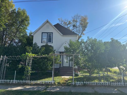 821 Madison Ave, Albert Lea, MN, 56007-2726 | Card Image