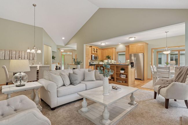 11424 Preserve Ln N, Townhouse with 3 bedrooms, 3 bathrooms and null parking in Champlin MN | Image 4