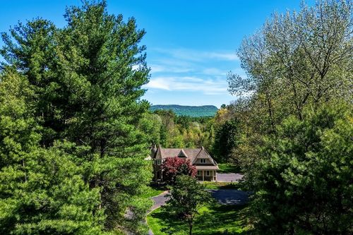 422 Park Hill Rd, Northampton, MA, 01062-9750 | Card Image