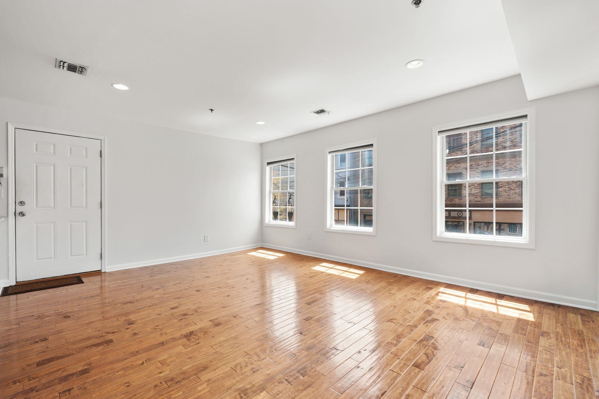 Residential in JC, Downtown 3