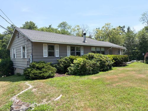 3-1 N Main St, Newmarket, NH, 03857-1232 | Card Image
