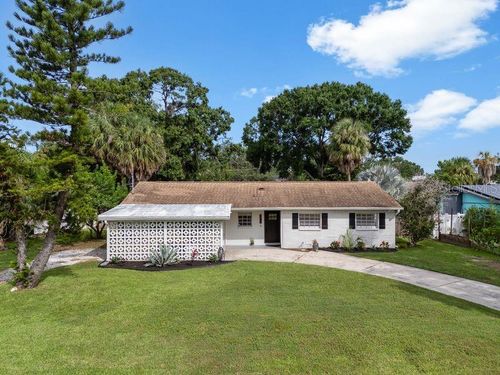 8405 Stillbrook Ave, TAMPA, FL, 33615-4430 | Card Image