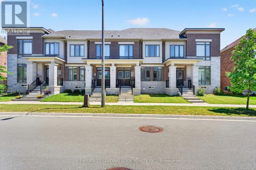 26 Hahn St, Whitby, ON, L1P0H1 | Card Image