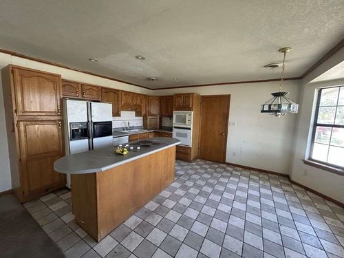 103 Wilshire St, Borger, TX, 79007-8308 | Card Image