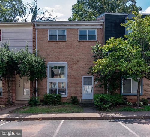 8467 Ivy Glen Ct, MANASSAS, VA, 20110-4632 | Card Image