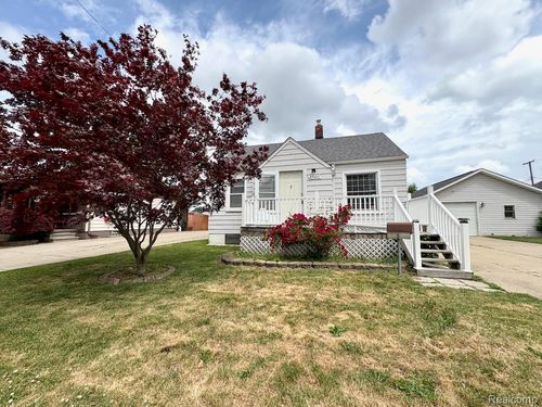 25680 Send Street, Roseville, MI, 48066 | Card Image