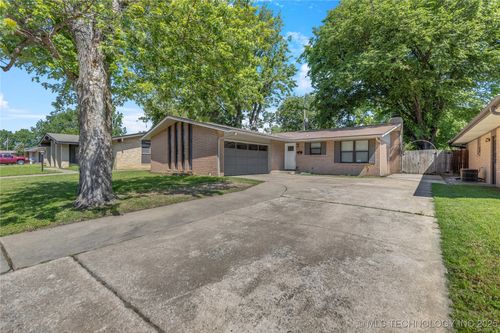 8703 29th St, Tulsa, OK, 74129-6648 | Card Image