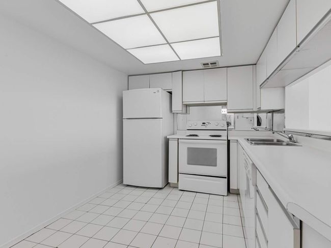 PH-206 - 7440 Bathurst St, Condo with 2 bedrooms, 2 bathrooms and 2 parking in Thornhill ON | Image 8