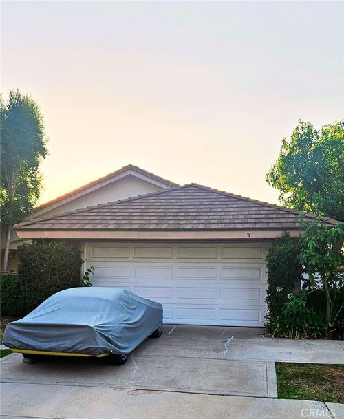 8 Robin, Irvine, CA, 92604-3645 | Card Image