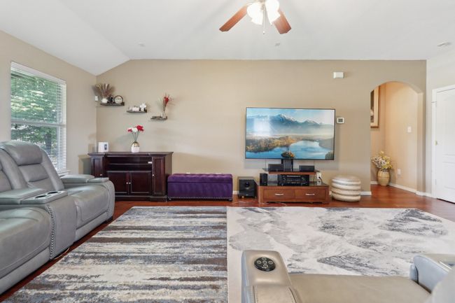 14709 Crystal Lake Dr, House other with 3 bedrooms, 2 bathrooms and null parking in Little Elm TX | Image 6