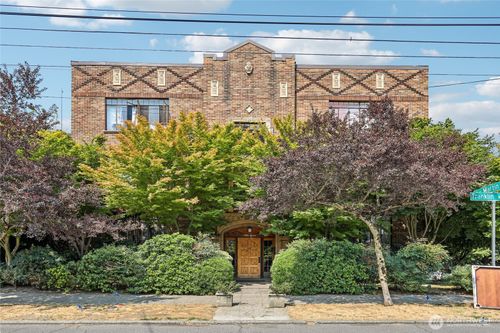 1-3121 Franklin Ave E, Seattle, WA, 98102-3897 | Card Image