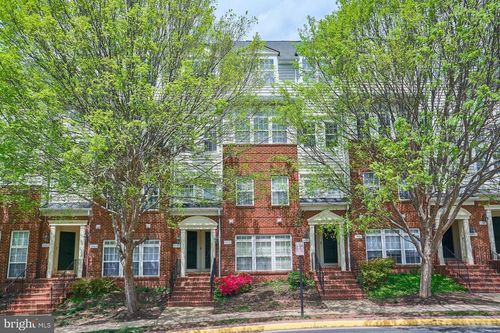 94-14456 Village High St, GAINESVILLE, VA, 20155-4015 | Card Image