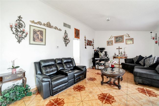 6373 Enchanting Ct, House other with 4 bedrooms, 3 bathrooms and null parking in Las Vegas NV | Image 30