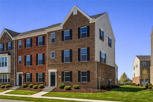 207 Amon St, Cranberry Twp, PA, 16066-2419 | Card Image