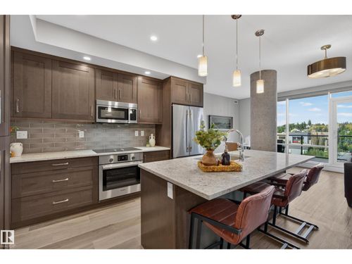 200 Bellerose Dr, St. Albert, AB, T8N7P7 | Card Image