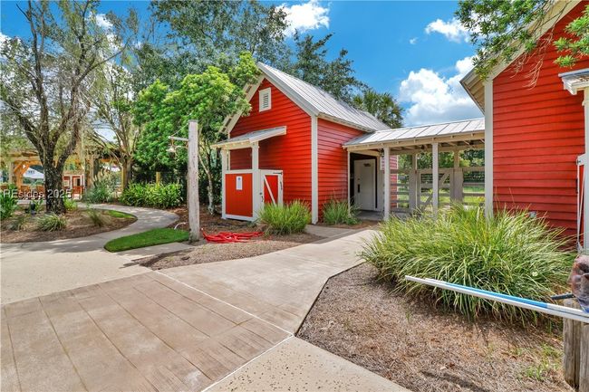 24 Carrier Blf, House other with 5 bedrooms, 5 bathrooms and null parking in Bluffton SC | Image 83