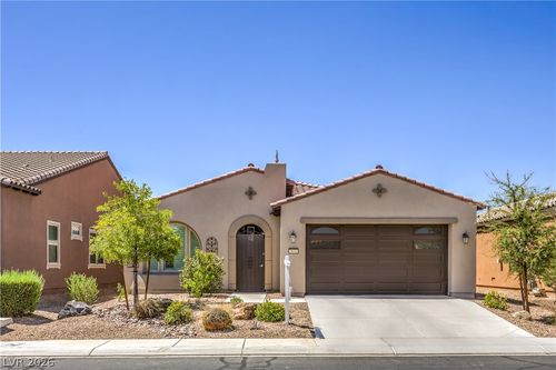 3633 Greenbriar Bluff Ave, North Las Vegas, NV, 89081-5208 | Card Image