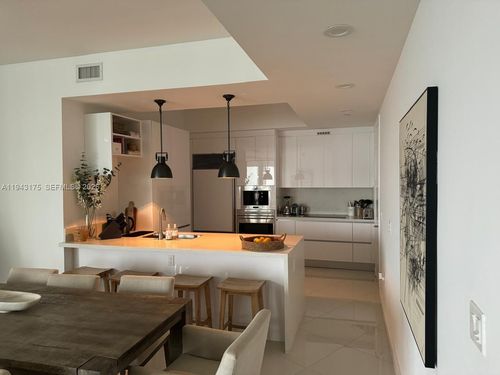 apt-803-15811 Collins Ave, Sunny Isles Beach, FL, 33160-4885 | Card Image