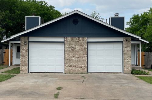 b-5004 Mashie Cv, Austin, TX, 78744-3770 | Card Image