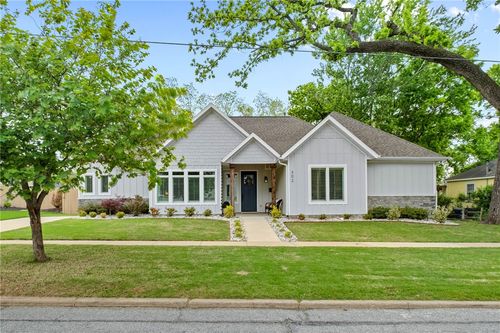 302 Sw E St, Bentonville, AR, 72712-5719 | Card Image