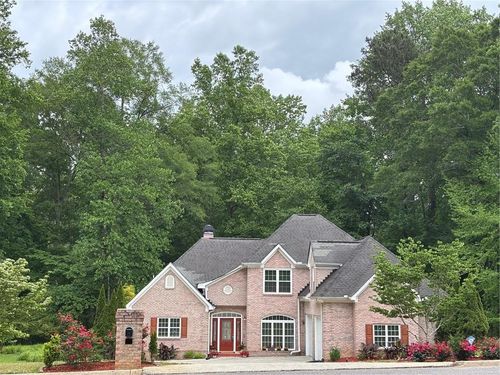 140 Lang Dr, Fayetteville, GA, 30214-3894 | Card Image