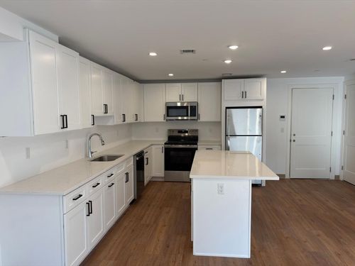 302-26 Union St, Natick, MA, 01760-4894 | Card Image
