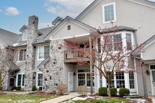 3-N30W23021 Pineview Circle, Pewaukee, WI, 53072 | Card Image