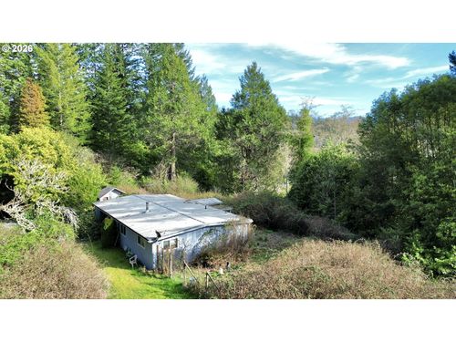 60958 Old Wagon Rd, Coos Bay, OR, 97420-8384 | Card Image