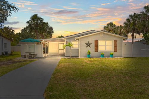 512 Flame Tree Dr, APOLLO BEACH, FL, 33572-2516 | Card Image