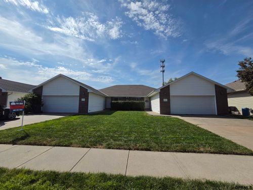 7435 S 28 Street, Lincoln, NE, 68516 | Card Image