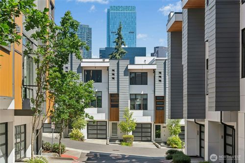 22-10762 SE 1st Drive, Bellevue, WA, 98004 | Card Image