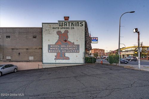 368 Central Ave, Albany, NY, 12206-2313 | Card Image