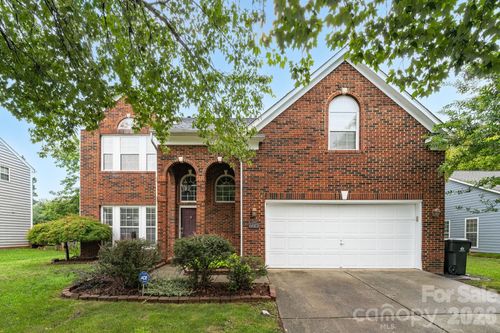 6813 Neuhoff Ln, Charlotte, NC, 28269-1277 | Card Image