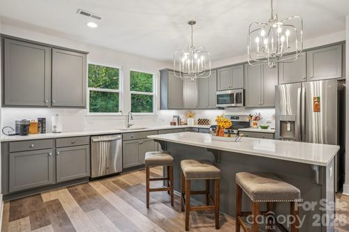 2242 Electric Ln, Charlotte, NC, 28205-1773 | Card Image