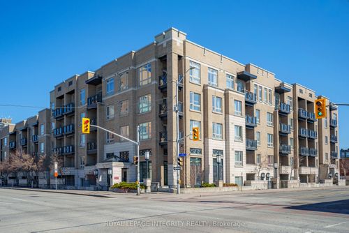 320 - 429 Kent St, Condo with 1 bedrooms, 1 bathrooms and null parking in Ottawa ON | Card Image