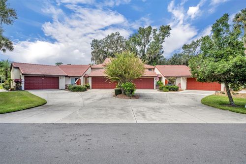 603 Waterwood Dr, Yalaha, FL, 34797-3111 | Card Image