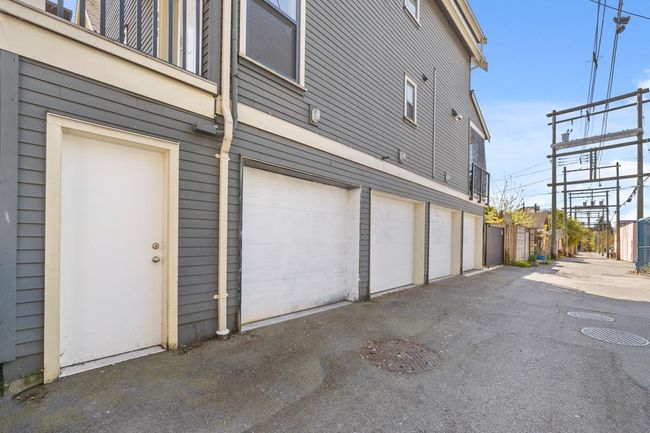 431 Vernon Drive, Townhouse with 3 bedrooms, 2 bathrooms and 1 parking in Vancouver BC | Image 28