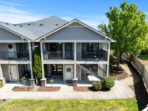 2-1280 Ashford Way, Medford, OR, 97504-9169 | Card Image
