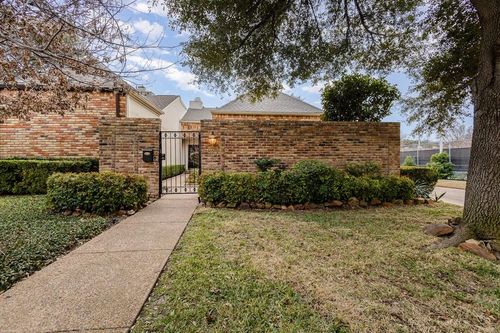 7027 Regalview Circle, Dallas, TX, 75248 | Card Image