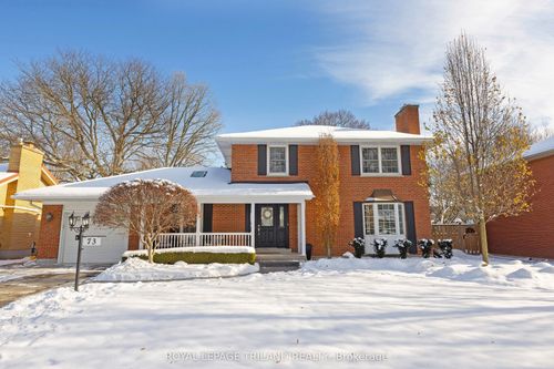 {{alt}} | Card Image