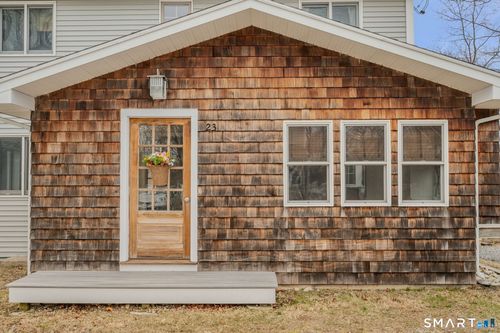 23 Central Ave, Niantic, CT, 06357-2930 | Card Image